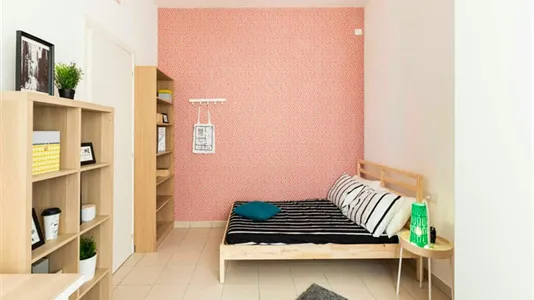 Rooms in Milano Zona 5 - Vigentino, Chiaravalle, Gratosoglio - photo 2