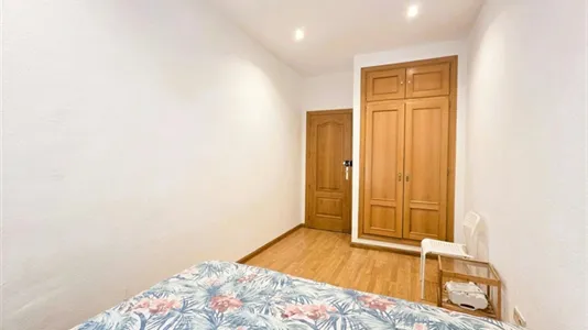 Rooms in Madrid Centro - photo 2