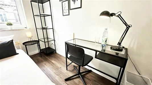 Rooms in Cologne Innenstadt - photo 3