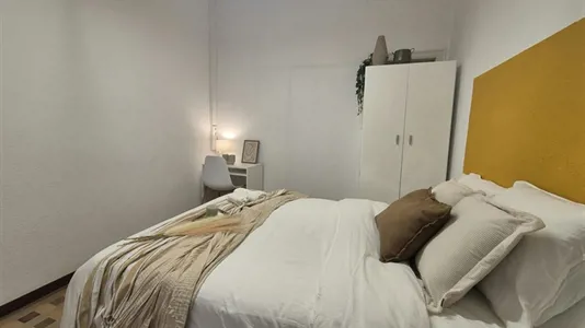 Rooms in Barcelona Eixample - photo 3
