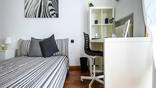 Rooms in Milano Zona 8 - Fiera, Gallaratese, Quarto Oggiaro - photo 4