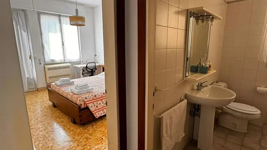 Rooms in Florence - photo 7