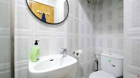 Apartments in Barcelona Ciutat Vella - photo 7