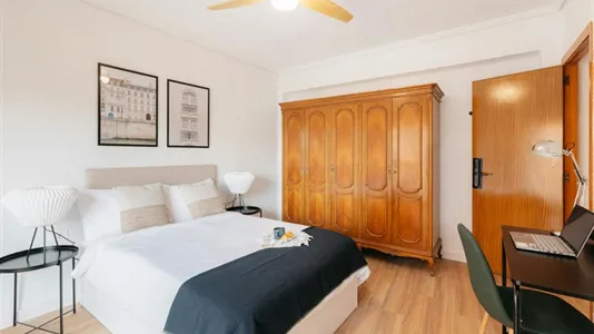 Rooms in Tavernes Blanques - photo 2