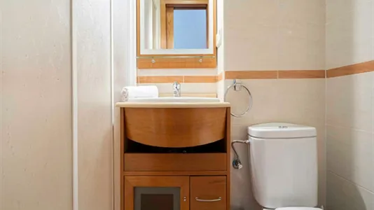 Rooms in Madrid Tetuán - photo 10