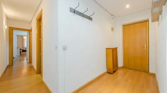 Rooms in Madrid Retiro - photo 8