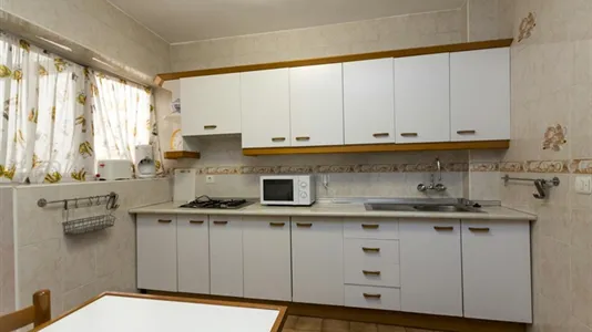 Rooms in Málaga - photo 8