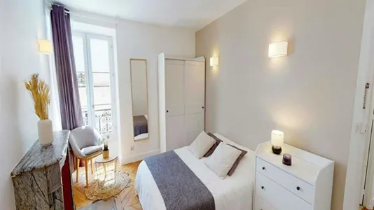 Rooms in Paris 8ème arrondissement - photo 3