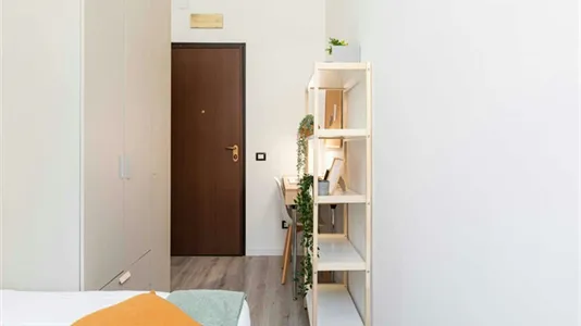 Rooms in Milano Zona 5 - Vigentino, Chiaravalle, Gratosoglio - photo 5