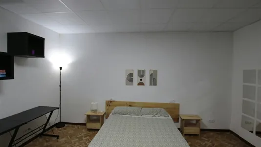 Rooms in Terrassa - photo 5