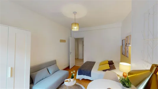 Rooms in Paris 16éme arrondissement (North) - photo 2