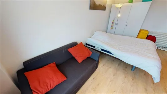 Rooms in Toulouse - photo 2