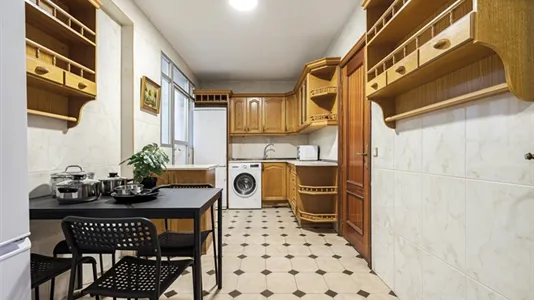 Rooms in Guadalajara - photo 5