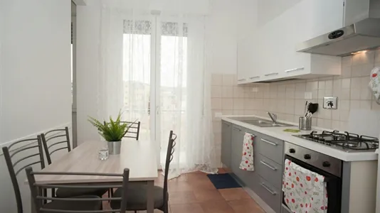 Rooms in Florence - photo 4