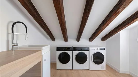 Rooms in Madrid Centro - photo 8