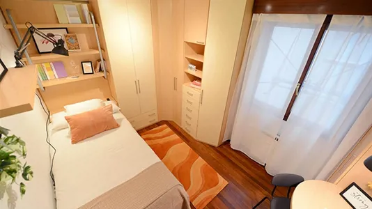 Rooms in Bilbao - photo 1