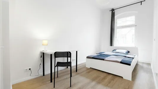 Rooms in Location is not specified - photo 1