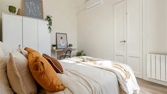 Rooms in Barcelona Eixample - photo 3