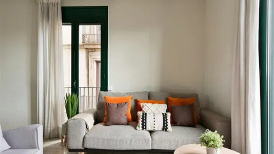 Rooms in Barcelona Ciutat Vella - photo 7