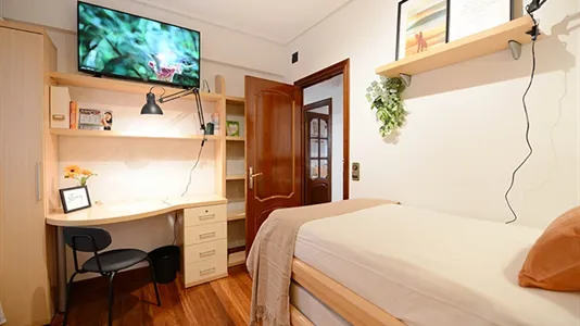 Rooms in Bilbao - photo 7