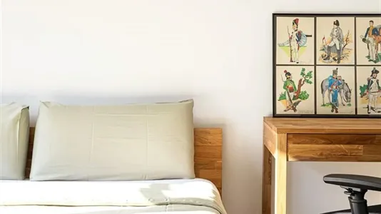 Rooms in Barcelona Eixample - photo 3