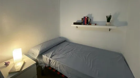 Rooms in Sabadell - photo 6