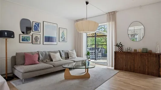 Houses in Österåker - photo 5