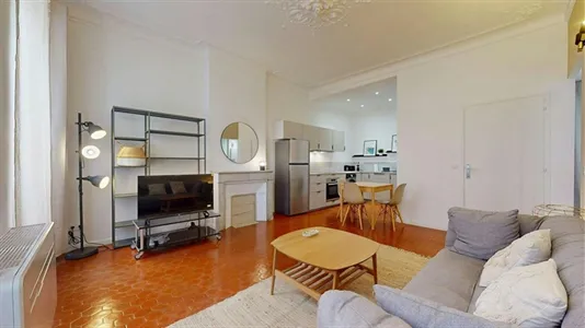 Apartments in Toulon - photo 1