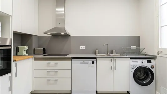 Rooms in Barcelona Gràcia - photo 10