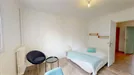 Room for rent, Paris 17ème arrondissement, Paris, &lt;span class=&quot;blurred street&quot; onclick=&quot;ProcessAdRequest(9084957)&quot;&gt;&lt;span class=&quot;hint&quot;&gt;See streetname&lt;/span&gt;[xxxxxxxxxxxxx]&lt;/span&gt;