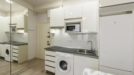 Apartments in Madrid Salamanca - photo 2