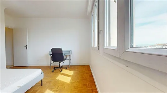 Rooms in Clermont-Ferrand - photo 2