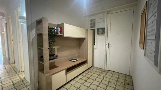Rooms in Barcelona Eixample - photo 3