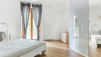 Room for rent in Milano Zona 6 - Barona, Lorenteggio, Milan