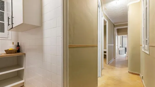 Rooms in Barcelona Eixample - photo 10