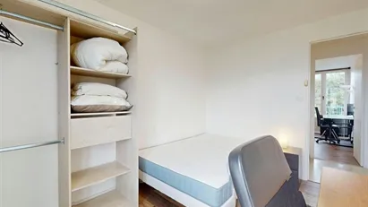 Room for rent in Grenoble, Auvergne-Rhône-Alpes