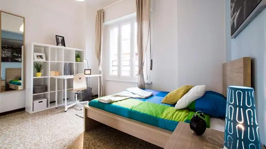 Rooms in Milano Zona 8 - Fiera, Gallaratese, Quarto Oggiaro - photo 4