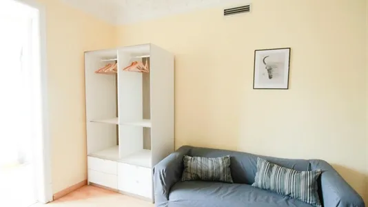 Rooms in Barcelona Eixample - photo 7