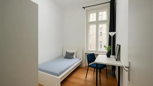 Rooms in Berlin Charlottenburg-Wilmersdorf - photo 2
