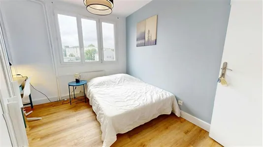 Rooms in Lyon - photo 5