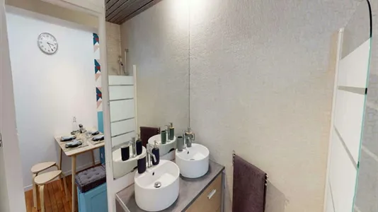 Rooms in Paris 16ème arrondissement (South) - photo 9