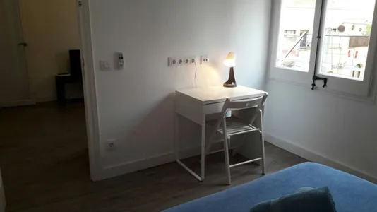 Rooms in Barcelona Gràcia - photo 3