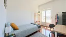 Room for rent, Lisbon (region), &lt;span class=&quot;blurred street&quot; onclick=&quot;ProcessAdRequest(11714555)&quot;&gt;&lt;span class=&quot;hint&quot;&gt;See streetname&lt;/span&gt;[xxxxxxxxxxxxx]&lt;/span&gt;
