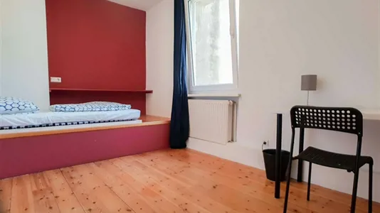 Rooms in Berlin Lichtenberg - photo 1
