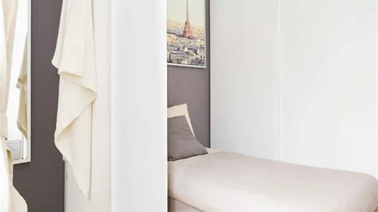 Rooms in Milano Zona 8 - Fiera, Gallaratese, Quarto Oggiaro - photo 4