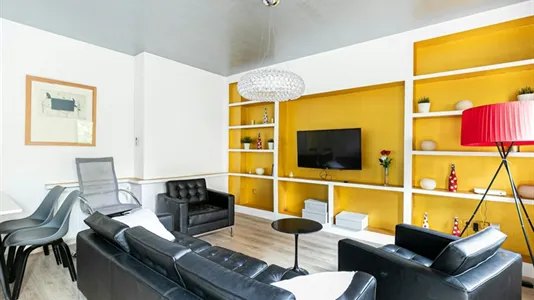 Apartments in Barcelona Eixample - photo 3