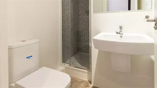 Rooms in Madrid Salamanca - photo 8