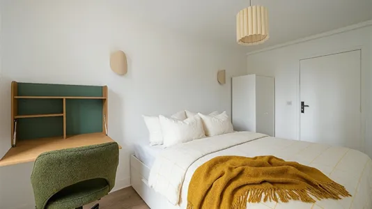 Rooms in Paris 20ème arrondissement - photo 2