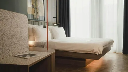 Apartments in Berlin Mitte - photo 4