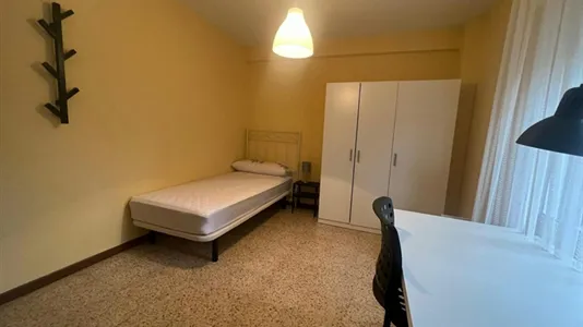 Rooms in Madrid Chamberí - photo 2
